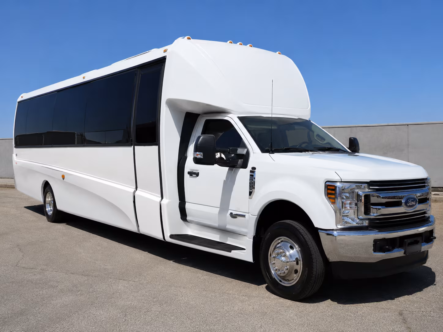 dearborn airport transfer shuttles