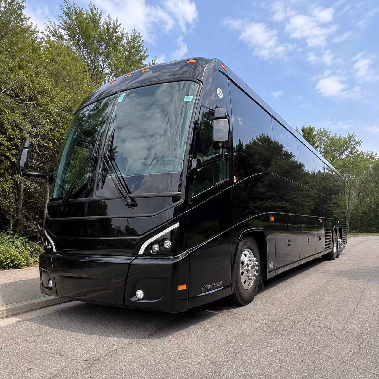 detroit charter bus rental fleet