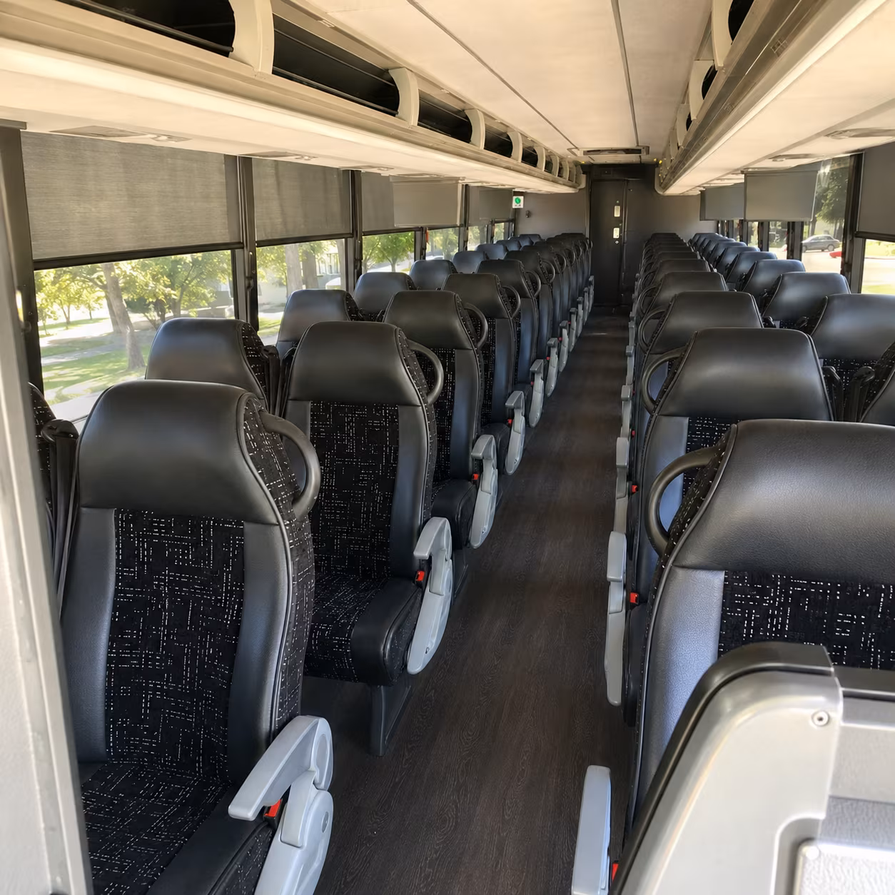 detroit private charter bus rentals for detroit events