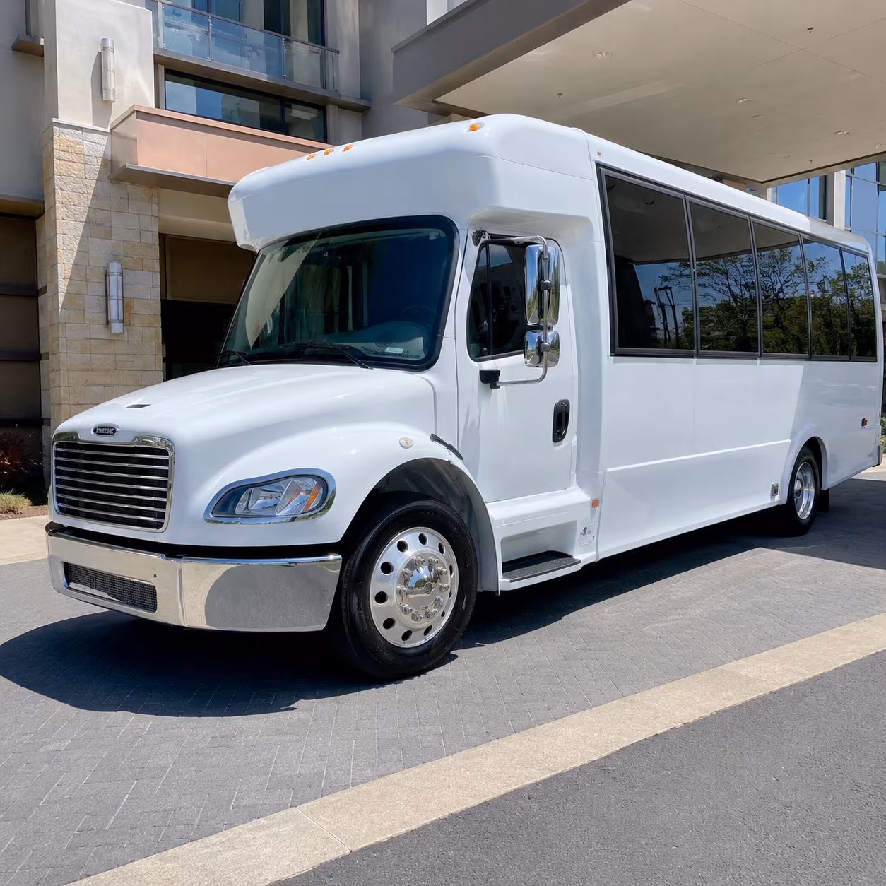 detroit ride in comfort with a detroit winery tour charter bus