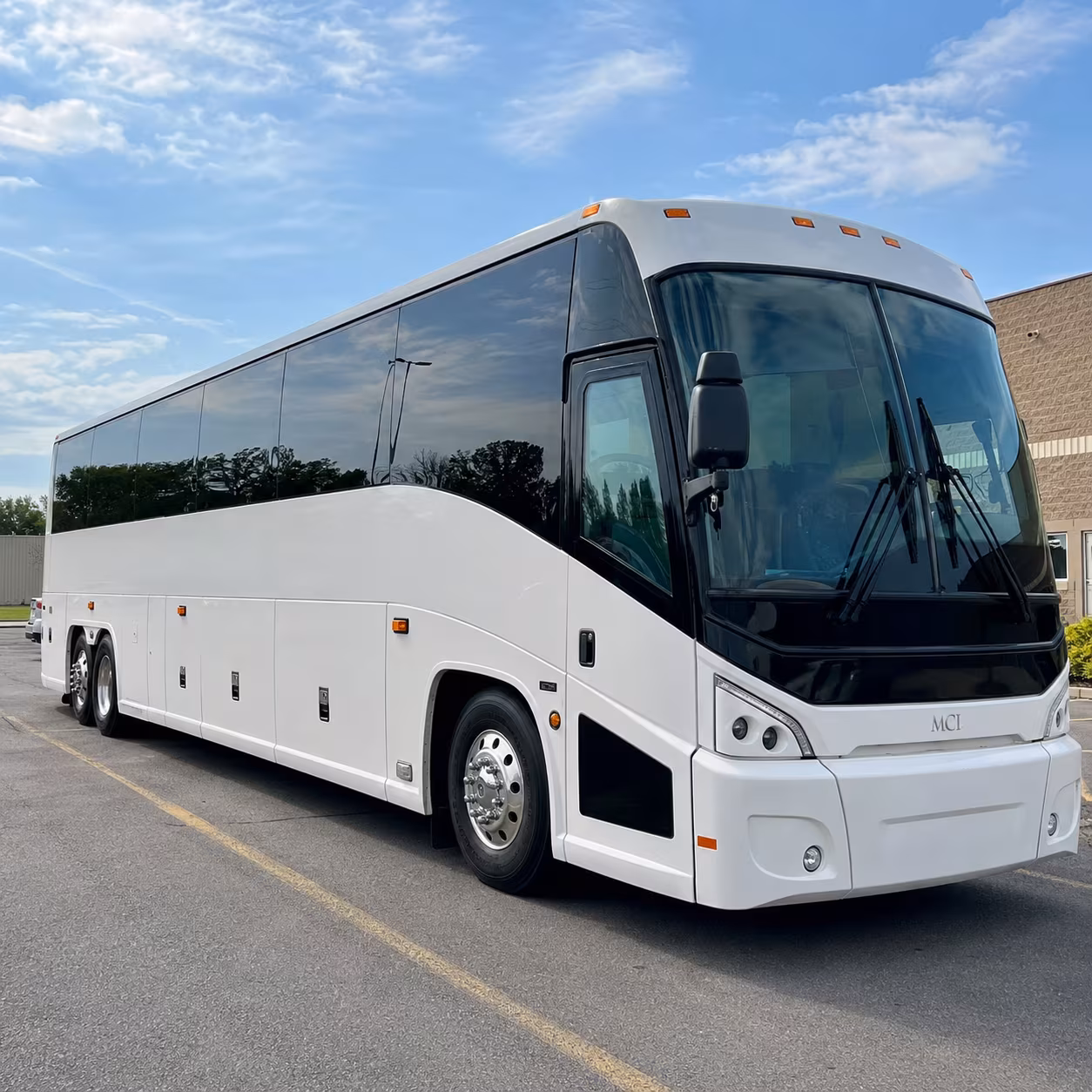 farmington hills ride in comfort with a farmington hills winery tour charter bus