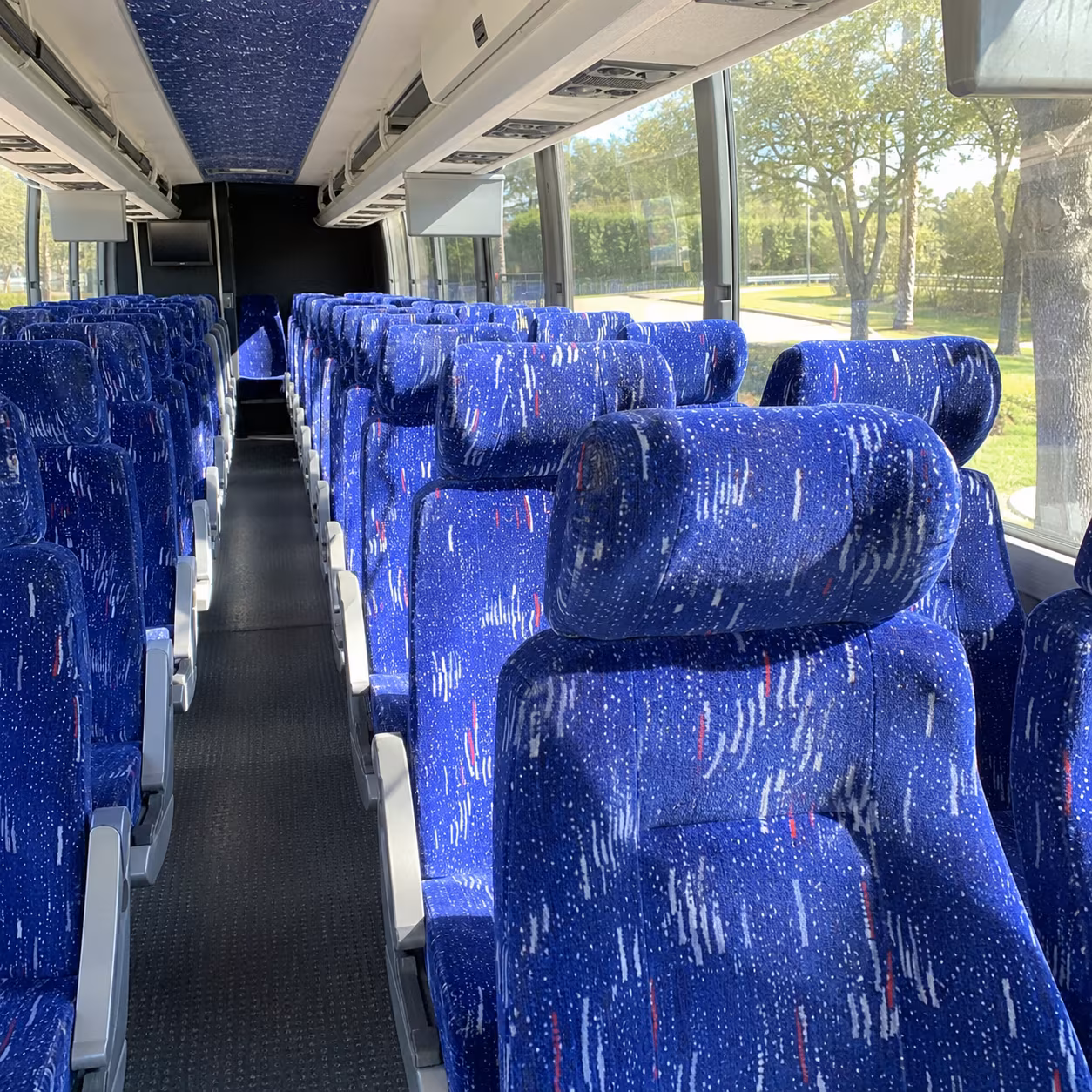royal oak youth sports team and fan group bus rentals in royal oak