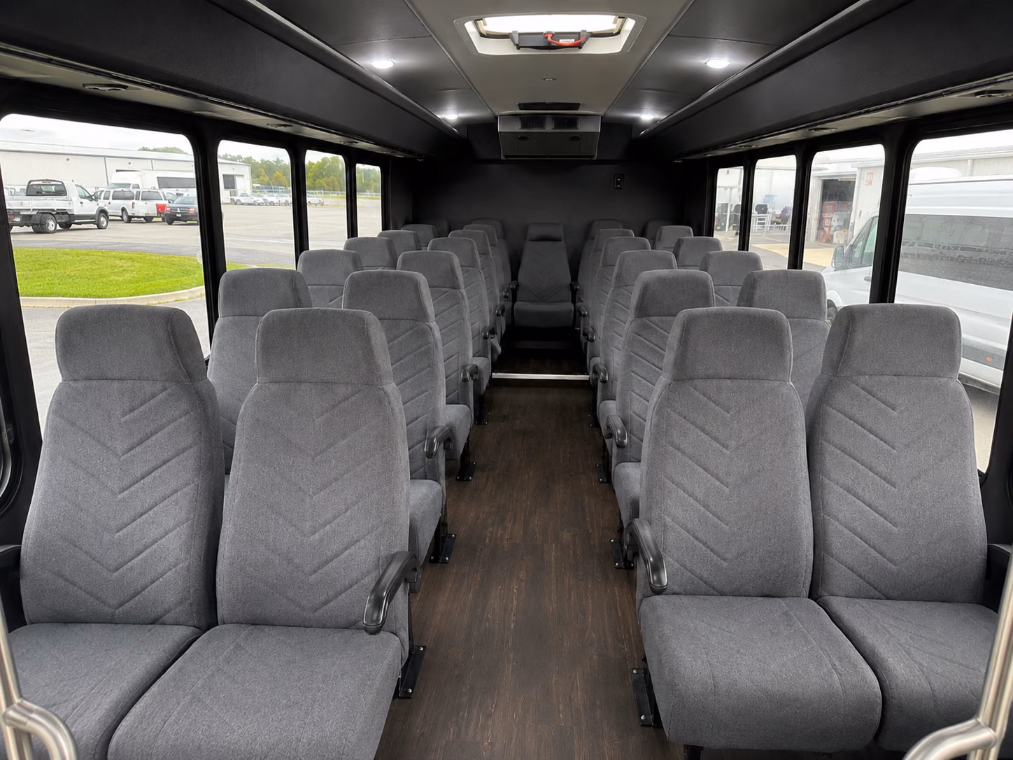 warren private shuttles for warren winery tour groups