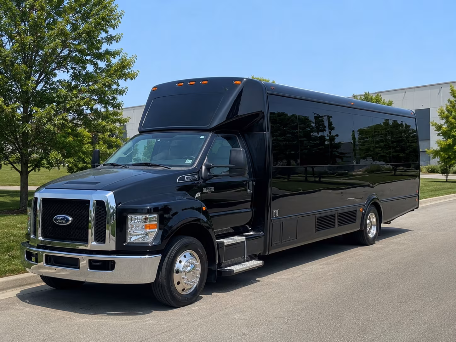 woodward dream cruise party bus rental