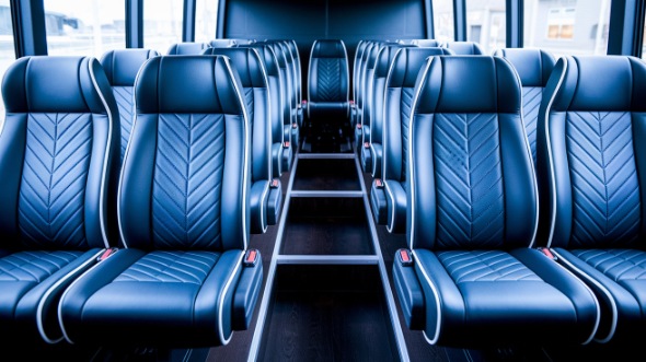 15 passenger minibus rental southfield