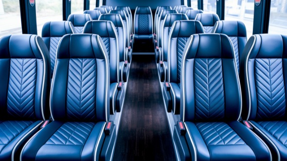 35 passenger minibus rental southfield