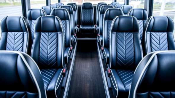 southfield 25 passenger minibus rental